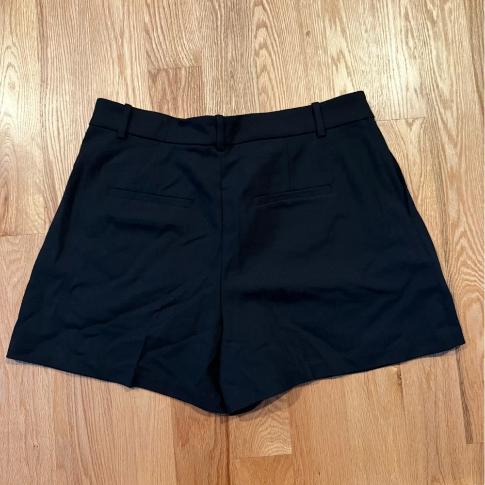 Madewell Women's Black Shorts - Picture 4 of 4